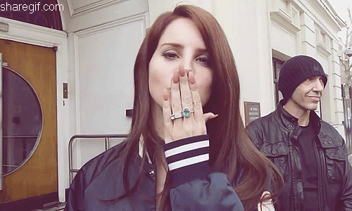 lana-del-rey-gifbyegoodbyekiss-gif